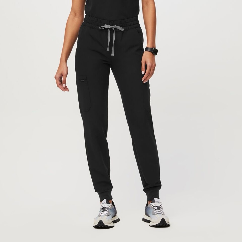 Women’s Figs Black high waisted Uman scrub